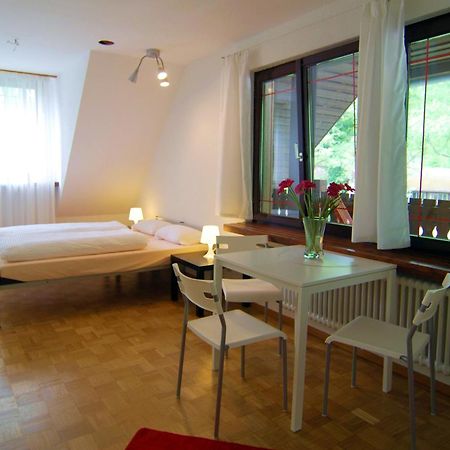 Hostel Waldblick Friburgo in Brisgovia Esterno foto