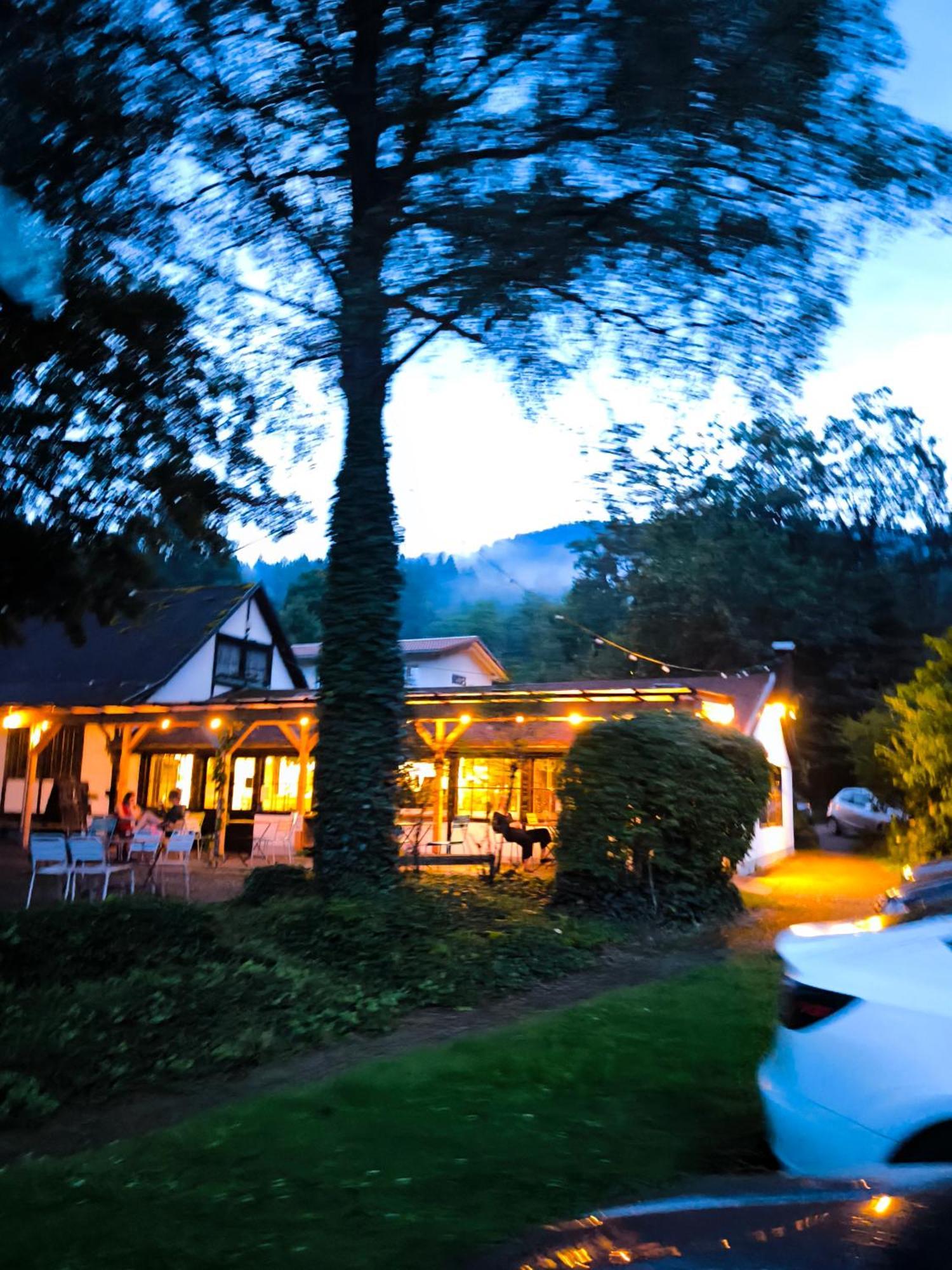Hostel Waldblick Friburgo in Brisgovia Esterno foto